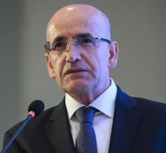 Mehmet Şimşek: Dezenflasyonun devam etmesini öngörüyoruz.